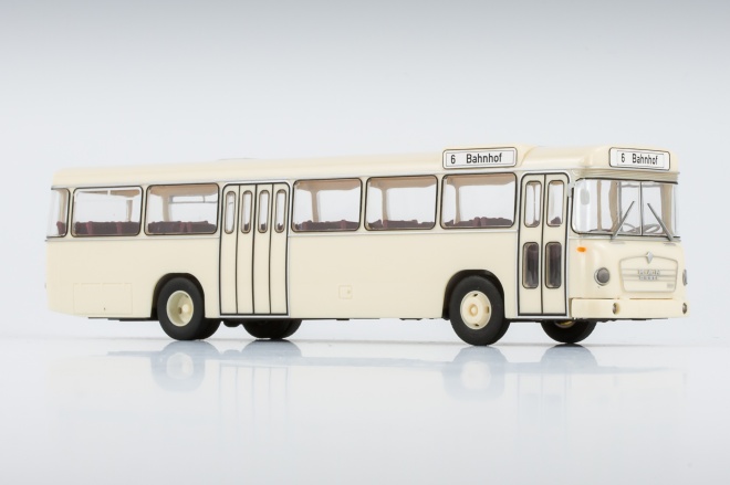 MAN 750HO-V11 bus neutral<br /><a href='images/pictures/VK_Modelle/14511-vr.jpg' target='_blank'>Full size image</a>